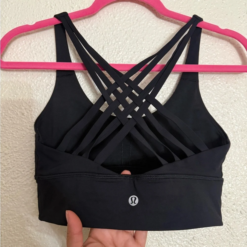 Lululemon Free to Be Moved Bra black color size 6
